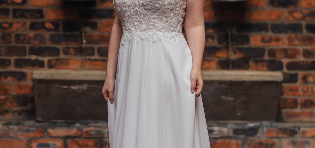 Heloise Chiffon Wedding Dress with v neck beaded lace bodice